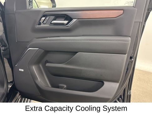 New 2026 GMC Yukon Denali w/ Sun & Power Step Package image 17