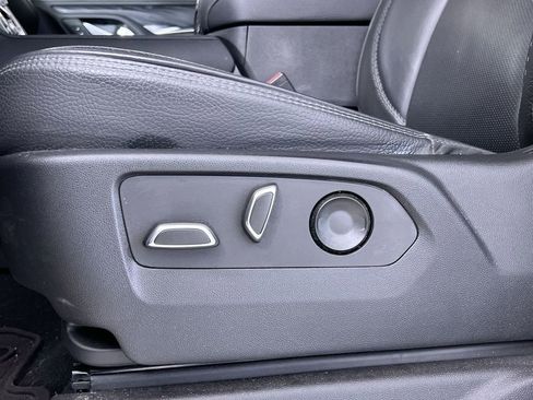 Used 2023 GMC Yukon Denali image 14