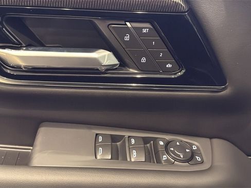 New 2026 GMC Yukon XL Elevation image 23