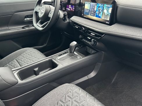 New 2026 Nissan Kicks SV image 16