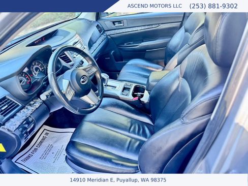 Used 2010 Subaru Outback 2.5i Limited image 9