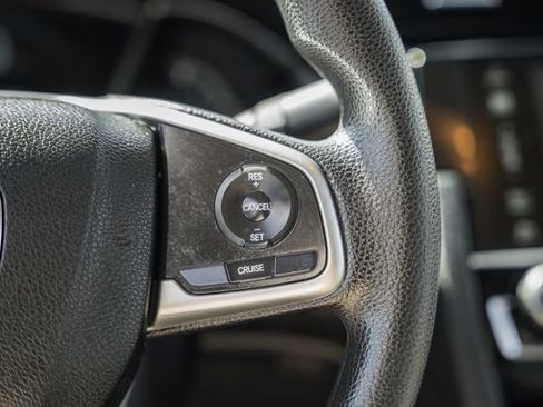 Used 2018 Honda Civic EX image 19