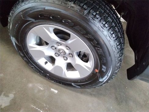 Used 2025 RAM 1500 Big Horn image 16