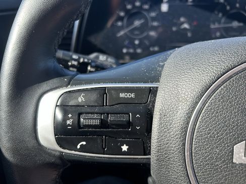 Used 2024 Kia Sportage SX image 15