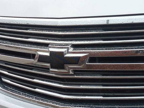 Used 2016 Chevrolet Suburban LTZ image 12