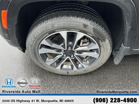 Used 2022 Jeep Grand Cherokee L Overland w/ Advanced Protech Group III AWD/4WD image 11
