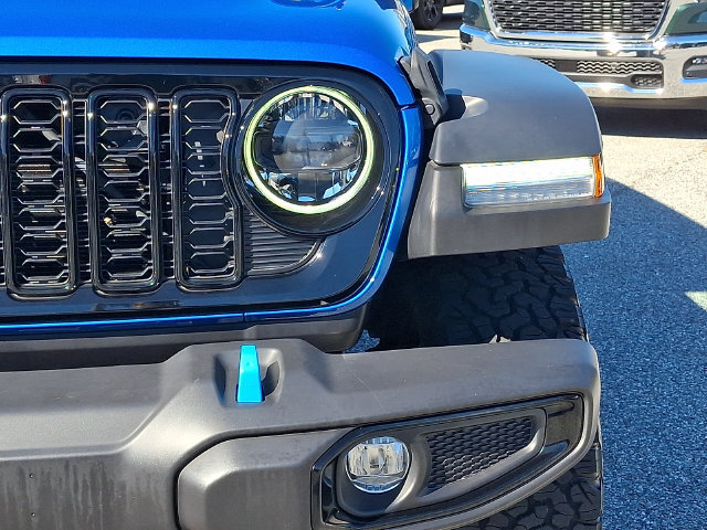 Used 2024 Jeep Wrangler Unlimited AWD/4WD image 9