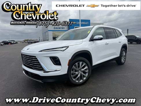 Used 2025 Buick Enclave Preferred FWD image 1