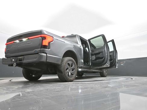 Used 2023 Ford F150 Lightning Lariat image 45