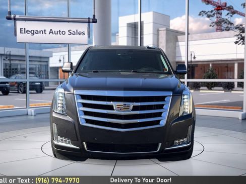 Used 2017 Cadillac Escalade ESV Premium Luxury AWD/4WD image 2