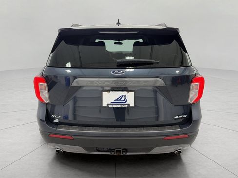 Used 2024 Ford Explorer XLT w/ Equipment Group 202A AWD/4WD image 25
