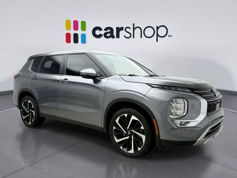 Used 2024 Mitsubishi Outlander SE image 7