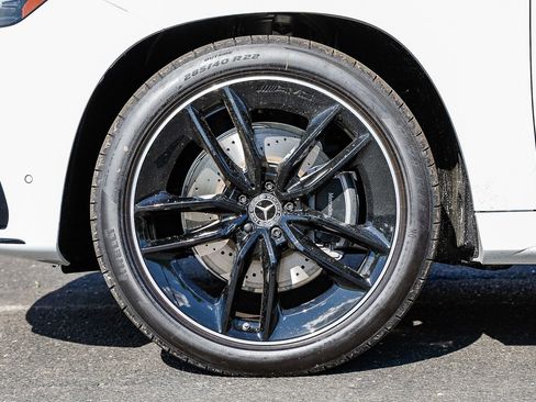 New 2025 Mercedes-Benz GLE 580 4MATIC image 9