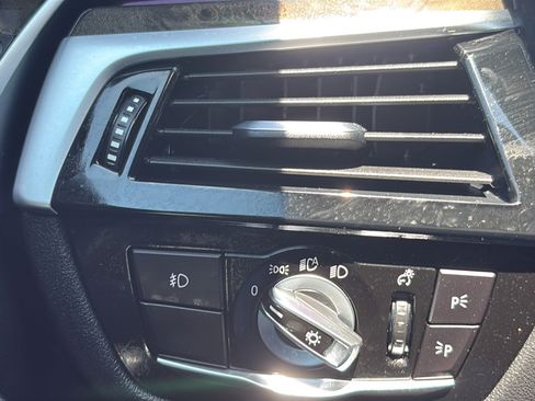 Used 2018 BMW 530i xDrive AWD/4WD image 23