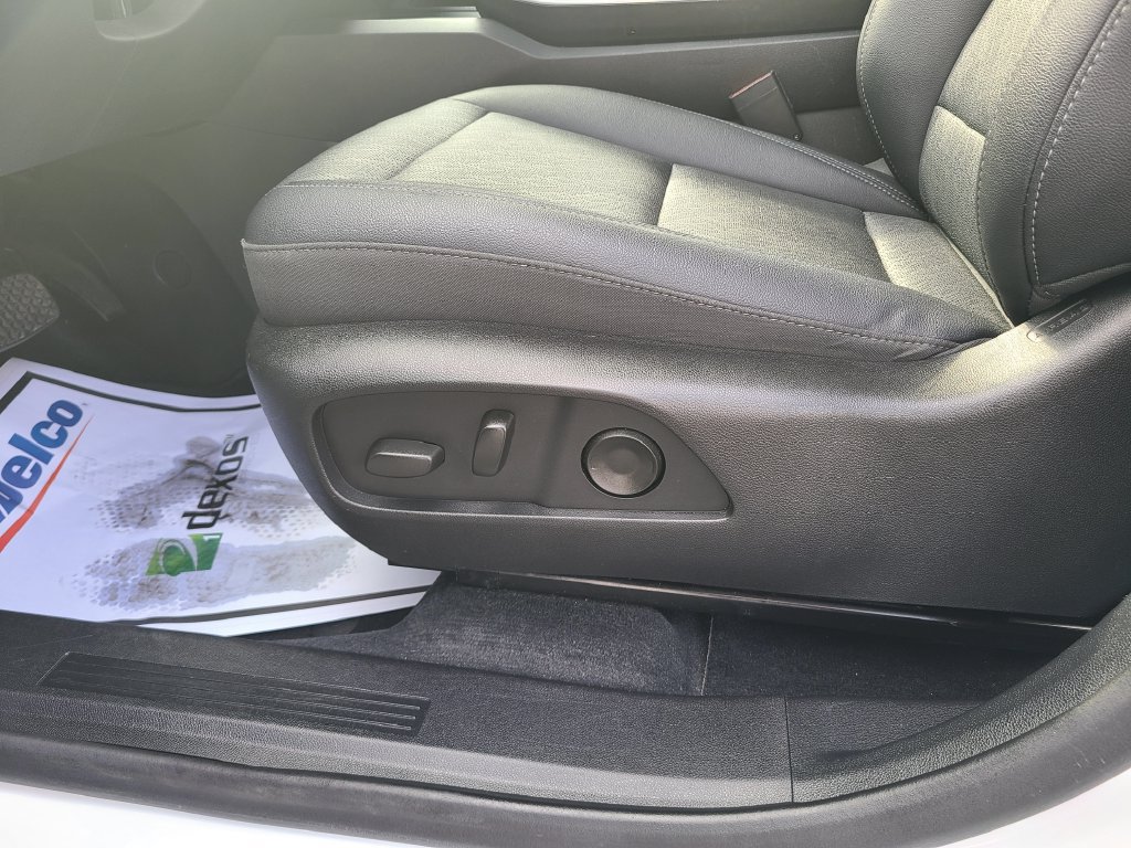 Used 2025 Chevrolet Equinox LT w/ Convenience Package II AWD/4WD image 22