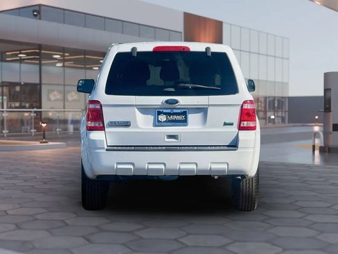 Used 2012 Ford Escape XLT image 2