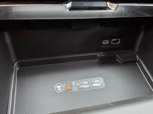 New 2026 GMC Yukon XL Denali w/ Advanced Technology Package image 19