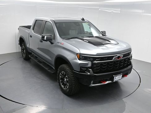Used 2024 Chevrolet Silverado 1500 ZR2 w/ Technology Package AWD/4WD image 57