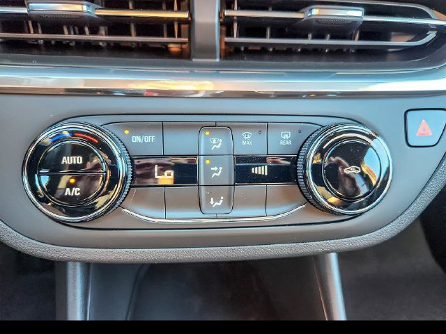 New 2026 Buick Envista Preferred FWD image 17