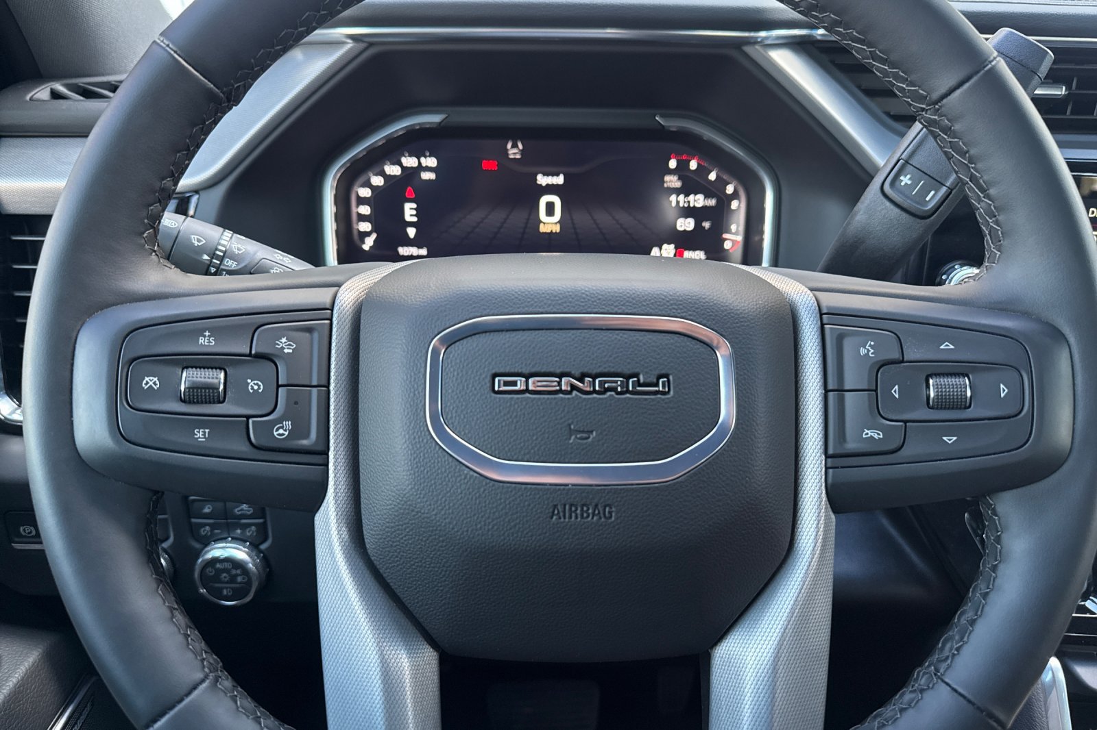 Used 2026 GMC Sierra 2500 Denali w/ Denali Reserve Package AWD/4WD image 33