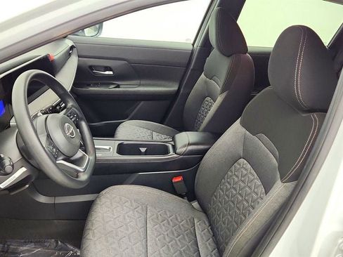 Used 2025 Nissan Kicks SV AWD/4WD image 18
