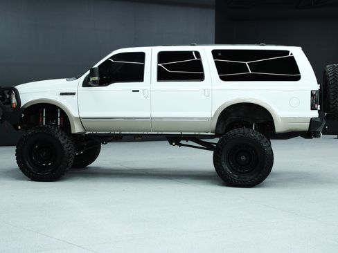 Used 2002 Ford Excursion Limited AWD/4WD image 39