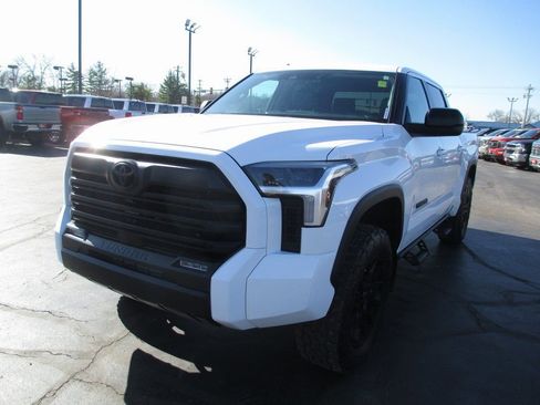 Used 2024 Toyota Tundra SR5 w/ SR5 Premium Package image 10
