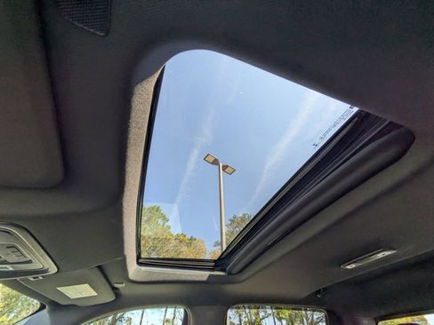 Used 2022 Chevrolet Silverado 3500 High Country w/ Z71 Off-Road Package image 14