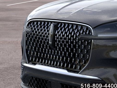 Used 2026 Lincoln Aviator AWD image 18