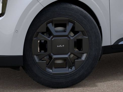 New 2027 Kia Carnival SX FWD image 9