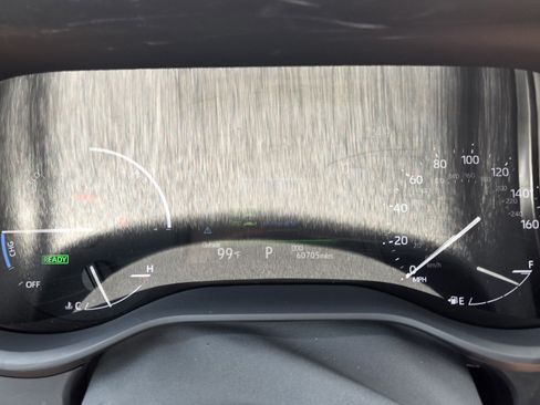Used 2025 Toyota Sienna XLE FWD image 29