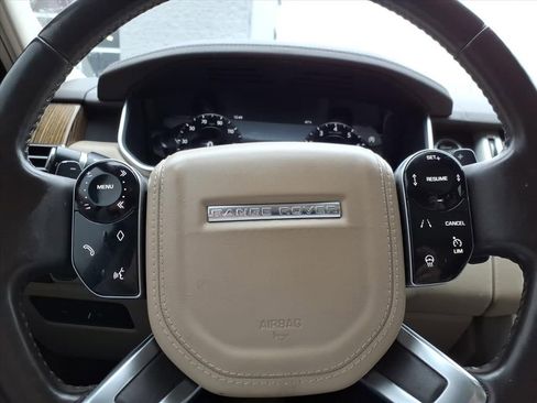 Used 2019 Land Rover Range Rover HSE image 21
