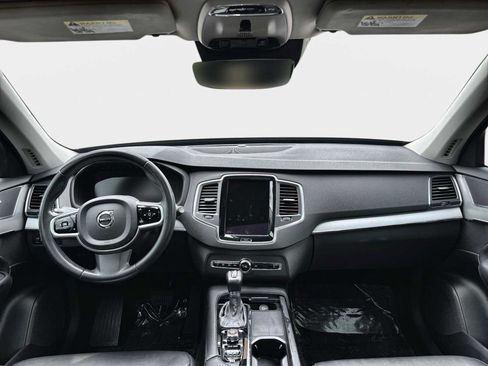 Used 2021 Volvo XC90 T5 Momentum w/ Protection Package Premier FWD image 20