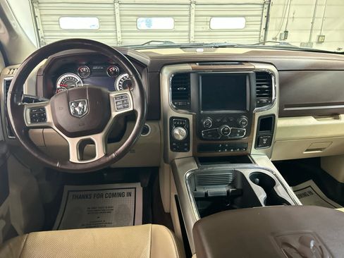 Used 2018 RAM 1500 Laramie AWD/4WD image 4