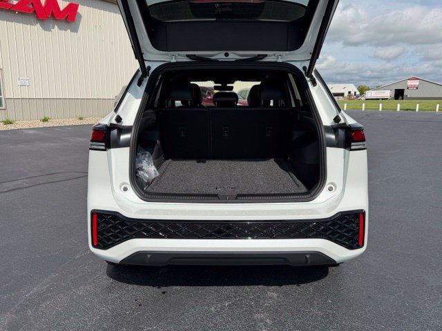 Certified 2026 Volkswagen Tiguan SE R-Line AWD/4WD image 7