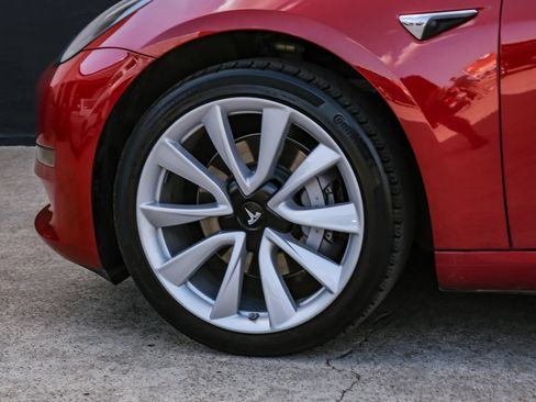 Used 2018 Tesla Model 3 Long Range RWD image 48