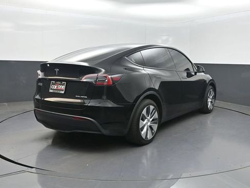 Used 2023 Tesla Model Y Long Range AWD/4WD image 7