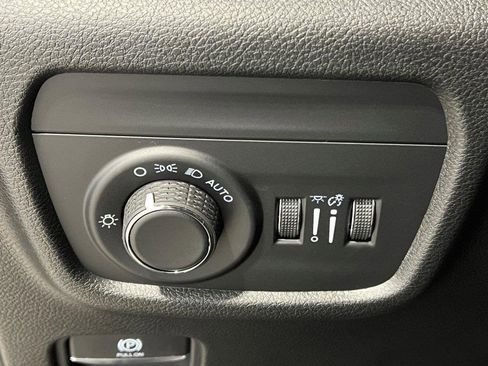 New 2025 Jeep Grand Cherokee L Laredo w/ Luxury Tech Group I image 26