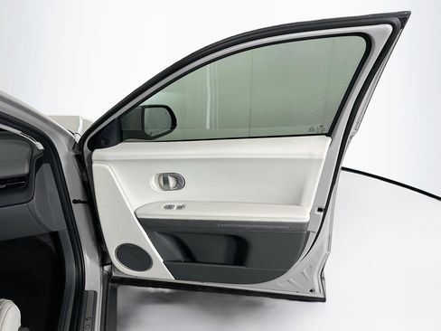 Used 2024 Hyundai Ioniq 5 Limited RWD image 33