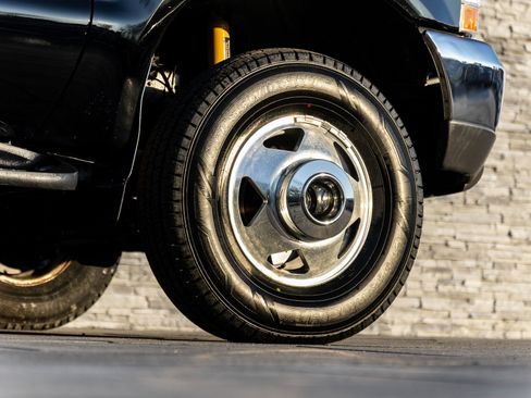 Used 2000 Ford F350 XL image 20