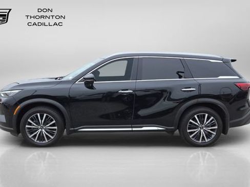 Used 2023 INFINITI QX60 Sensory w/ Vision Package AWD/4WD image 2