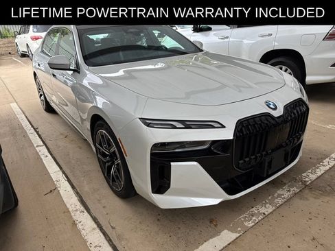 Used 2026 BMW 740i RWD image 1