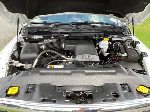 Used 2022 RAM 1500 Classic SLT w/ Trailer & Traction Group RWD image 32