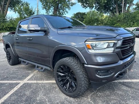 Used 2019 RAM 1500 Laramie AWD/4WD image 1