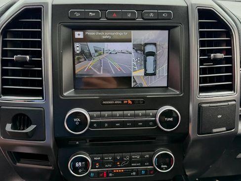 Used 2018 Ford Expedition Platinum AWD/4WD image 27