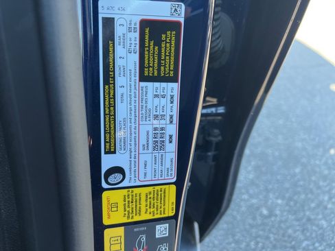 Used 2024 BMW i4 eDrive35 w/ Convenience Package image 19