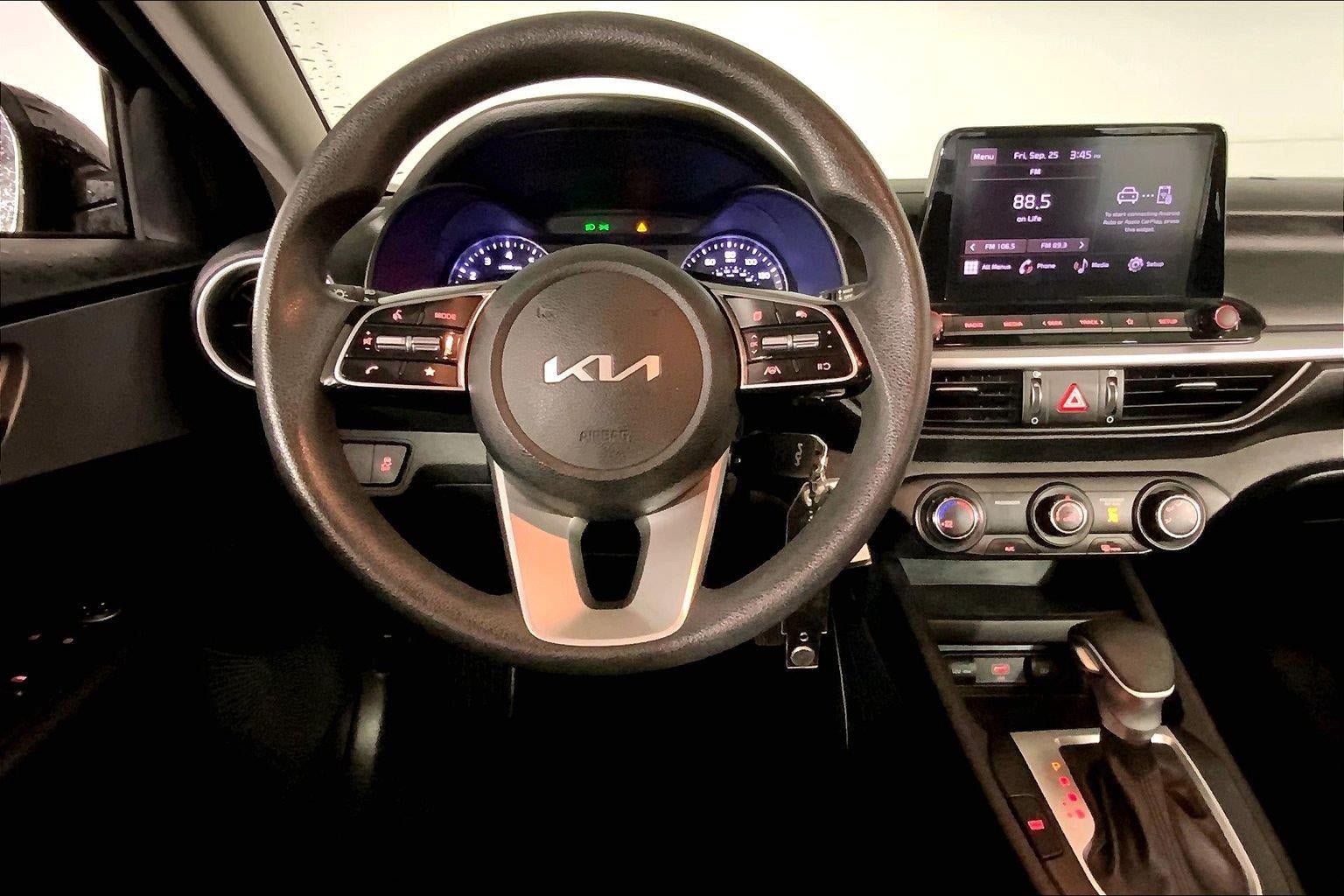 Used 2024 Kia Forte Sedan FWD image 5