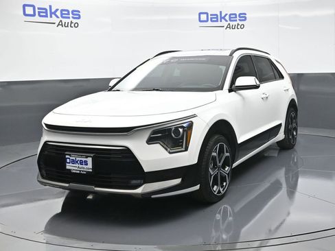 Certified 2023 Kia Niro EX Touring image 4