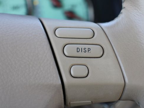 Used 2005 Toyota Solara SLE image 20