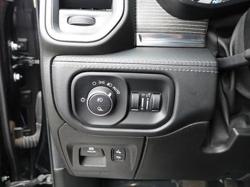 Used 2020 RAM 1500 Limited w/ Black Appearance Package image 21